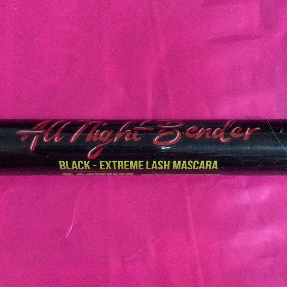 All night bender Mascara Rockins Cosmetics - Picture 1 of 3